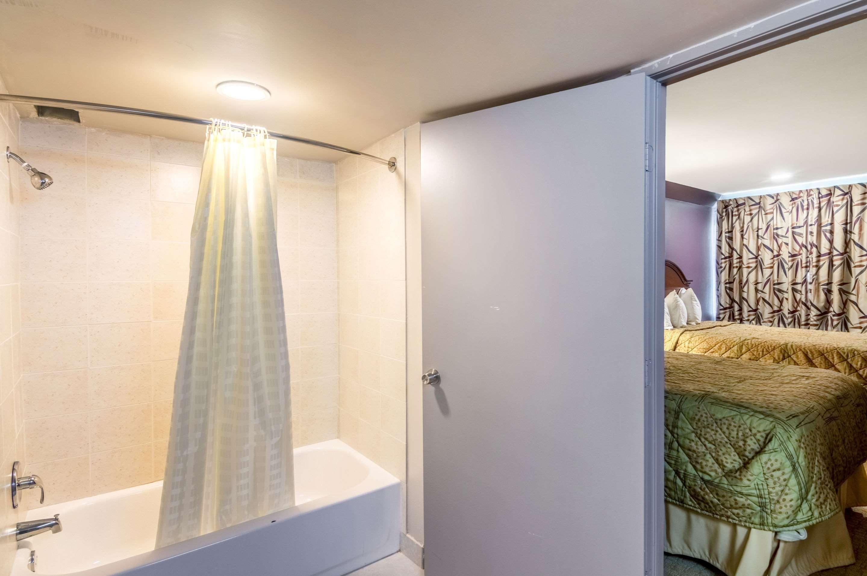 Rodeway Inn Арлингтон Экстерьер фото